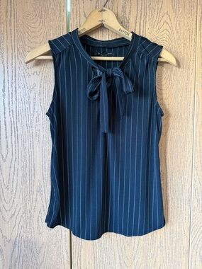 Banana Republic Factory Black White Pinstripe Neck Tie Sleeveless Blouse Size XS